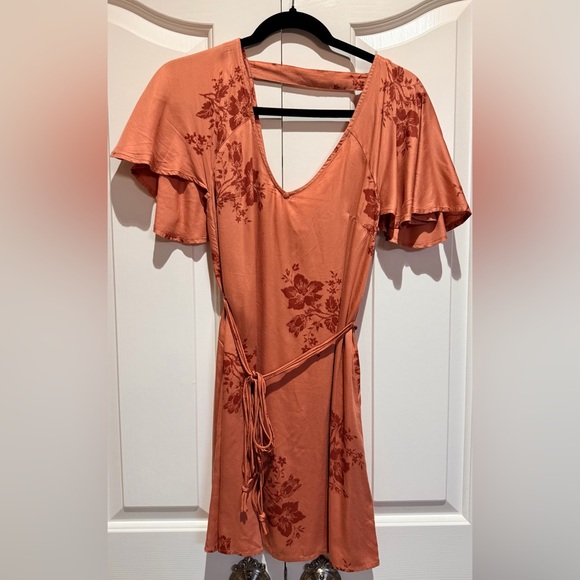 Billabong Dresses & Skirts - Billabong Rust Floral Mini Dress
